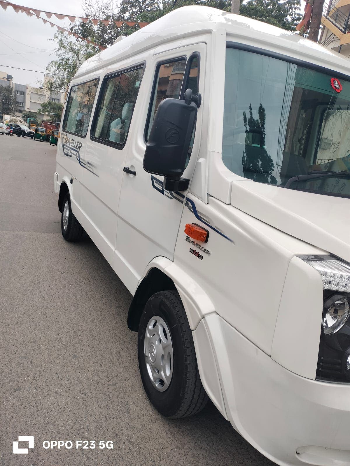 Force Traveller — front exterior