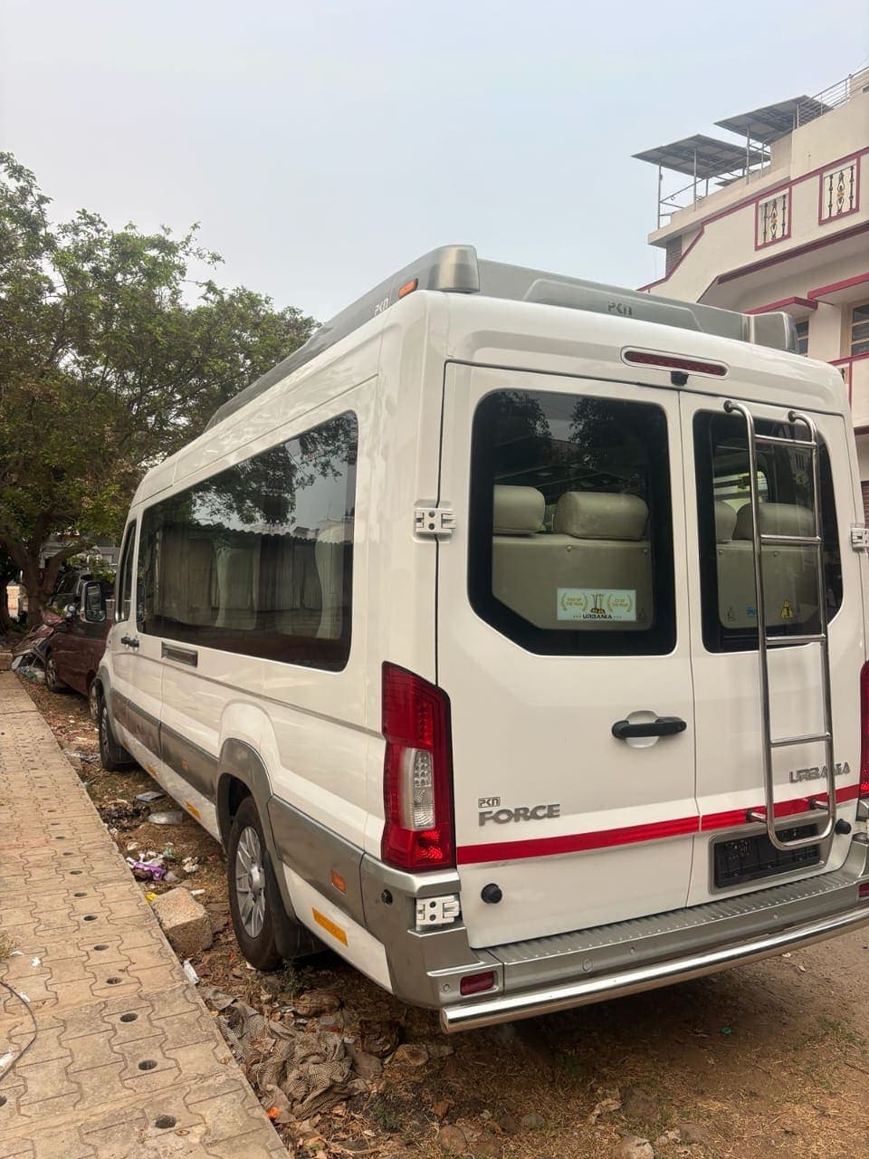 Force Urbania — front exterior