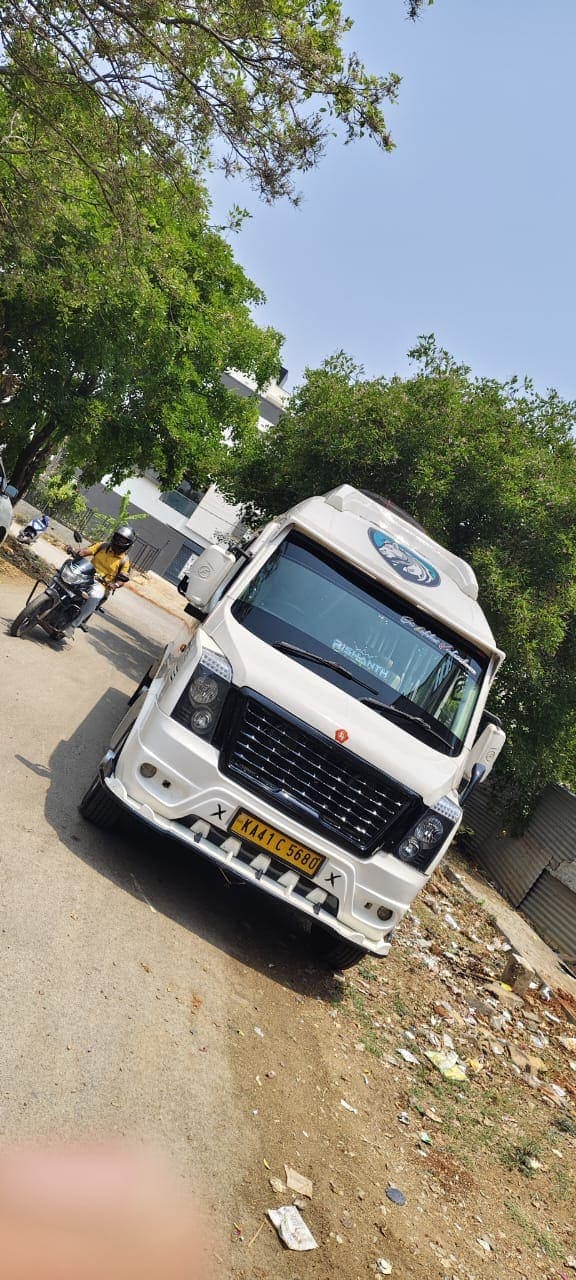 Force Traveller Yaksha — front exterior
