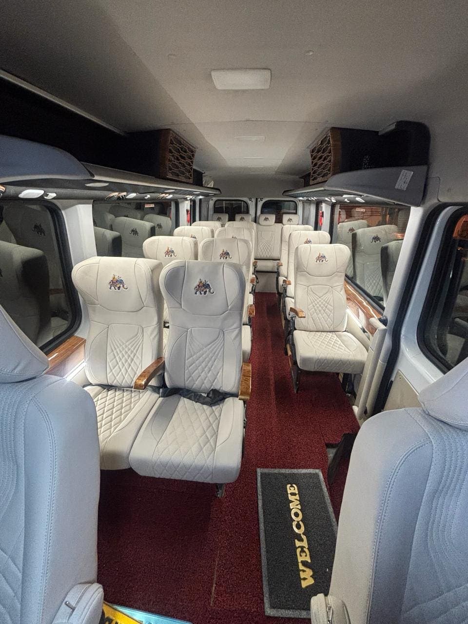 Force Urbania — interior seating